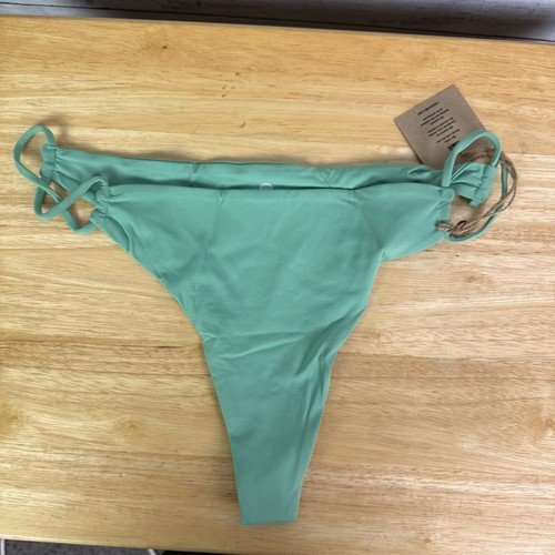 Free people toast signature - free, x